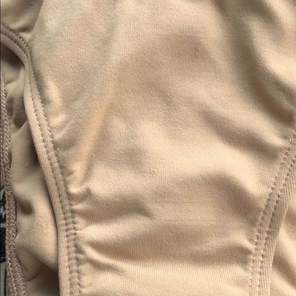 Minimale Animale Studded Bikini Bottom nwt - Picture 8 of 8